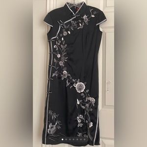Black Floral embroidery Qipao Cheongsam dress Size S Or PM